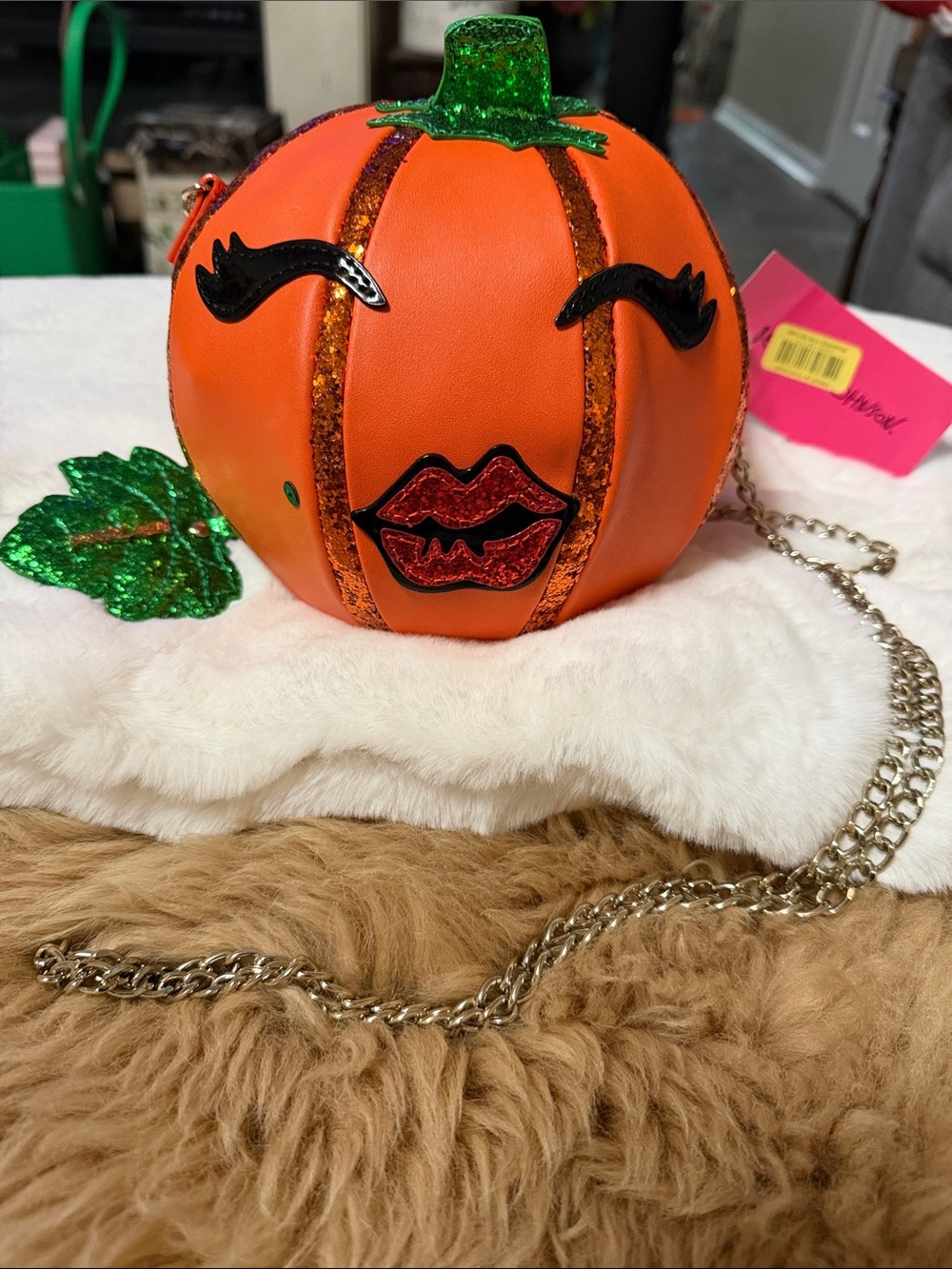 RARE Betsey Johnson 3D KITSCH Oh My Gourd PUMPKIN Crossbody Purse Bag Halloween - Picture 1 of 8
